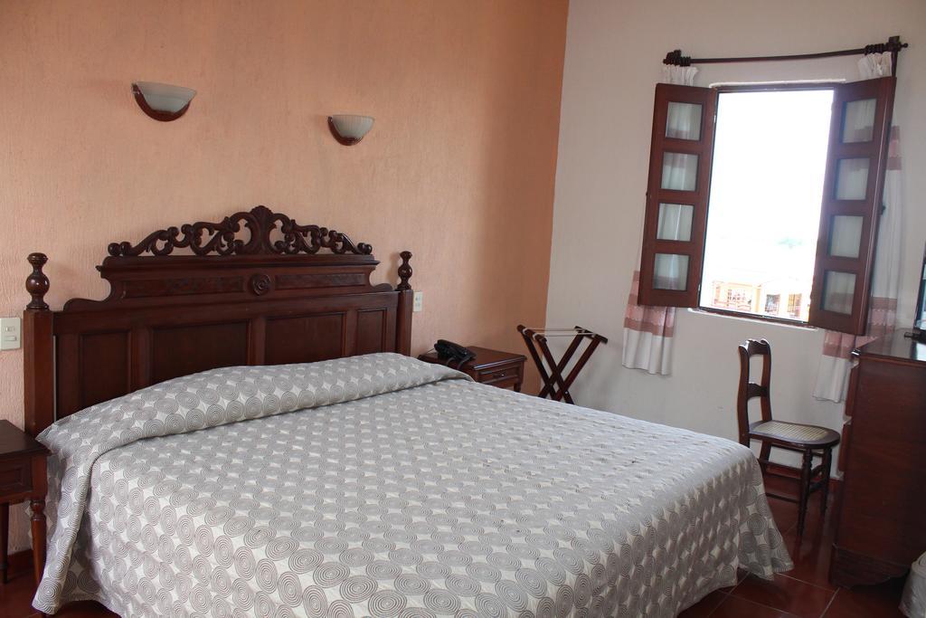 Hotel Posada Dona Lala Tlacotalpan Exteriör bild