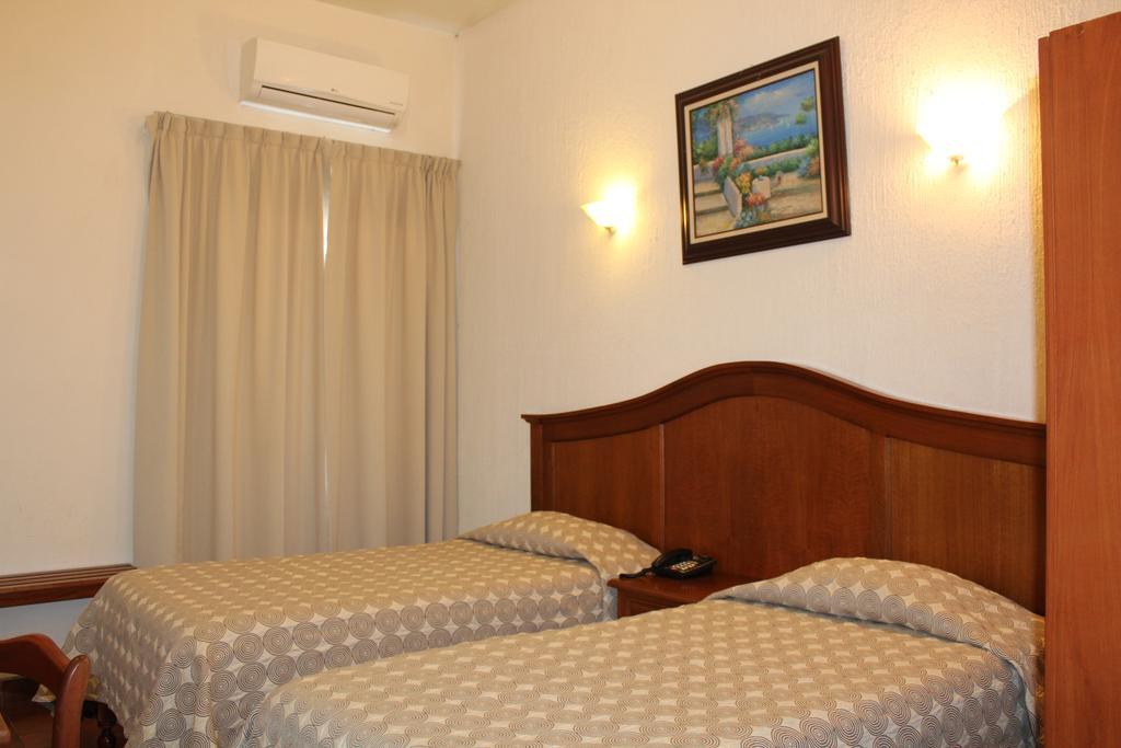 Hotel Posada Dona Lala Tlacotalpan Exteriör bild